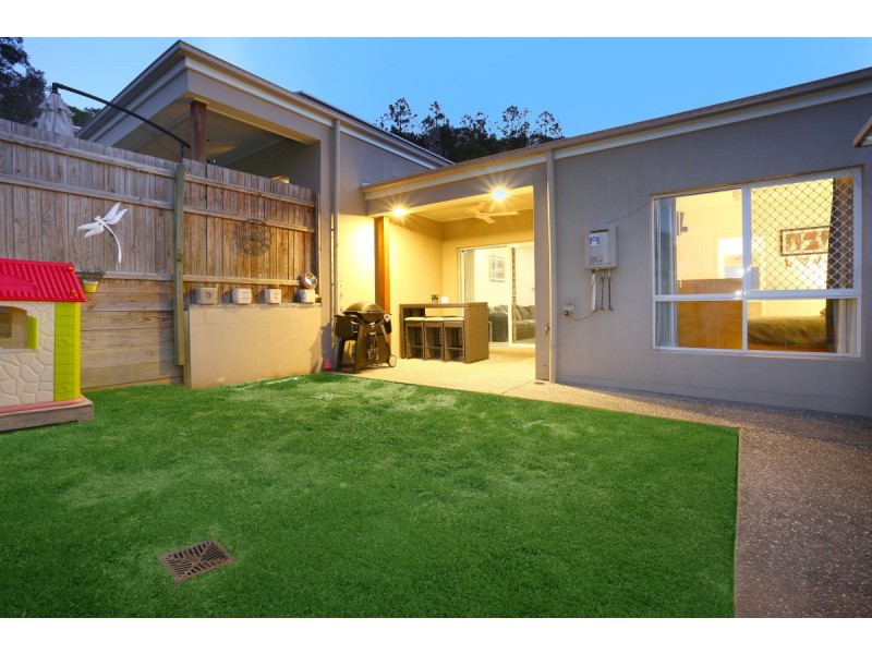 2/12 Morning Sun Court, Maudsland QLD 4210
