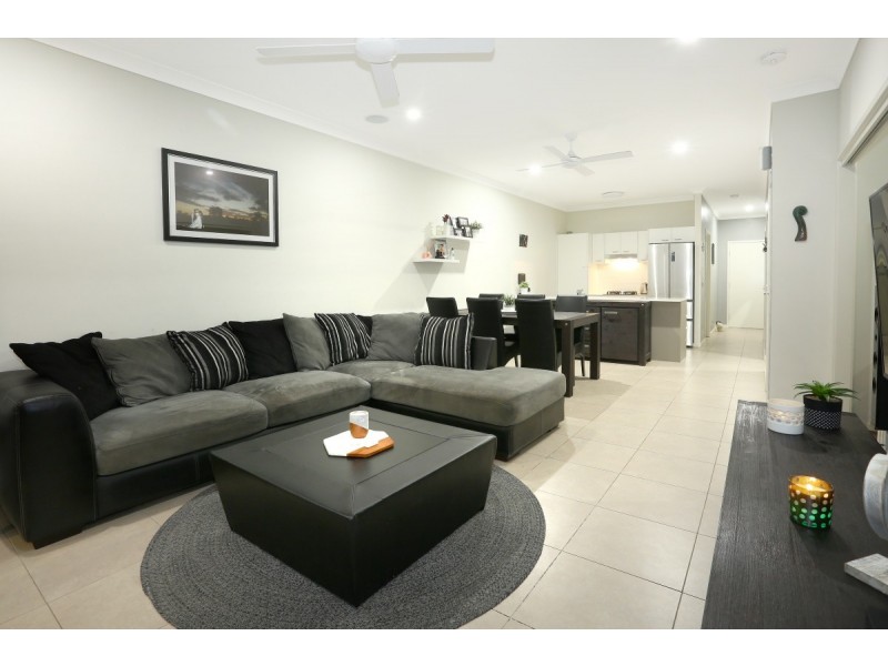 2/12 Morning Sun Court, Maudsland QLD 4210