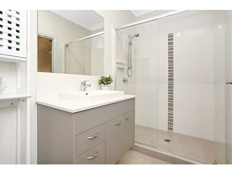 2/12 Morning Sun Court, Maudsland QLD 4210