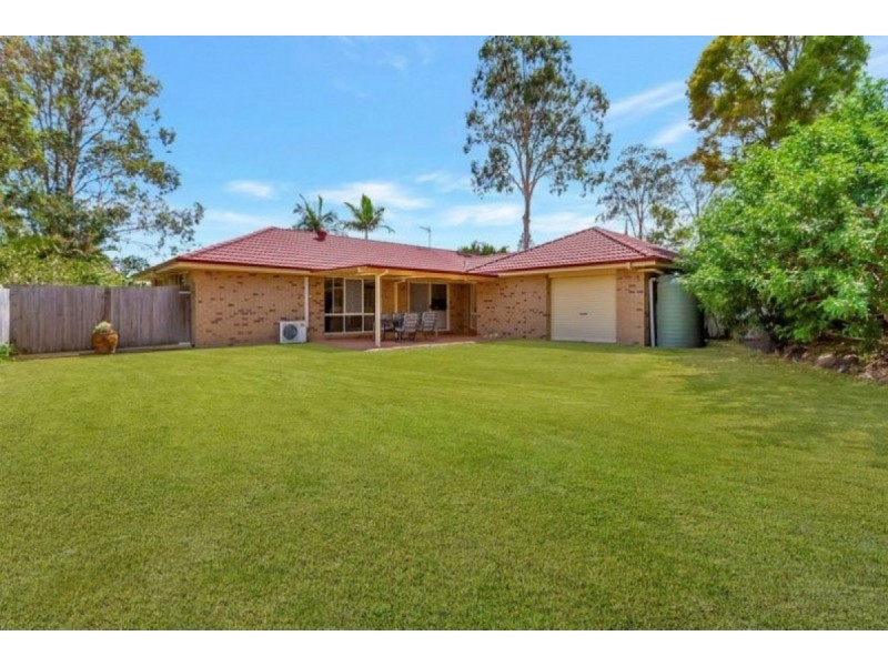 11 Atkins Place, Helensvale QLD 4212