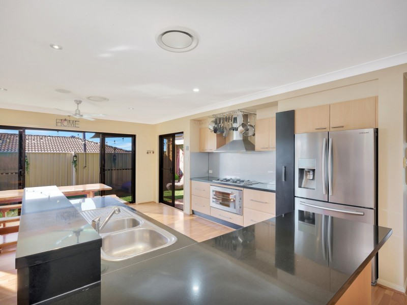 17 Cossington Circuit, Maudsland QLD 4210