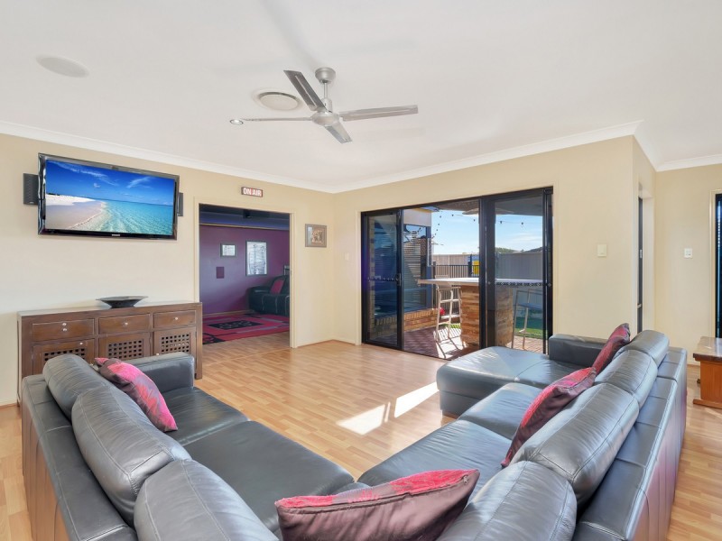 17 Cossington Circuit, Maudsland QLD 4210