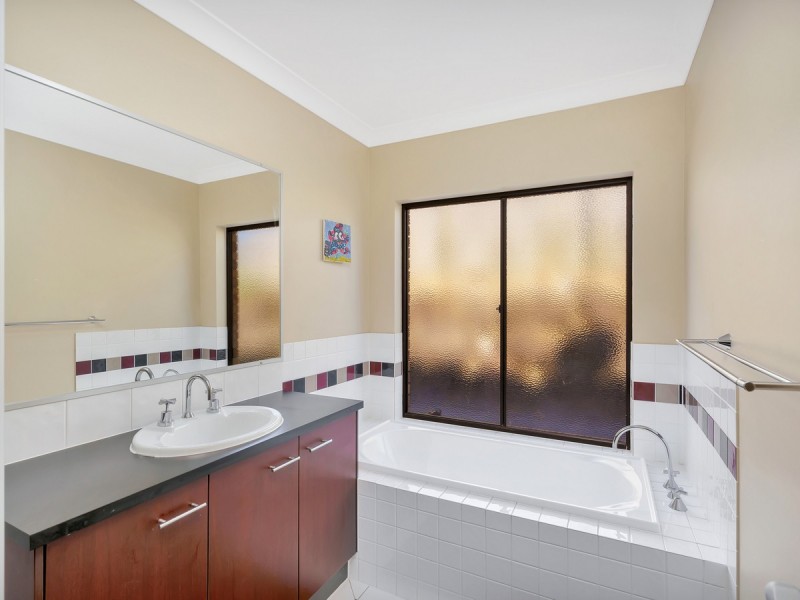 17 Cossington Circuit, Maudsland QLD 4210