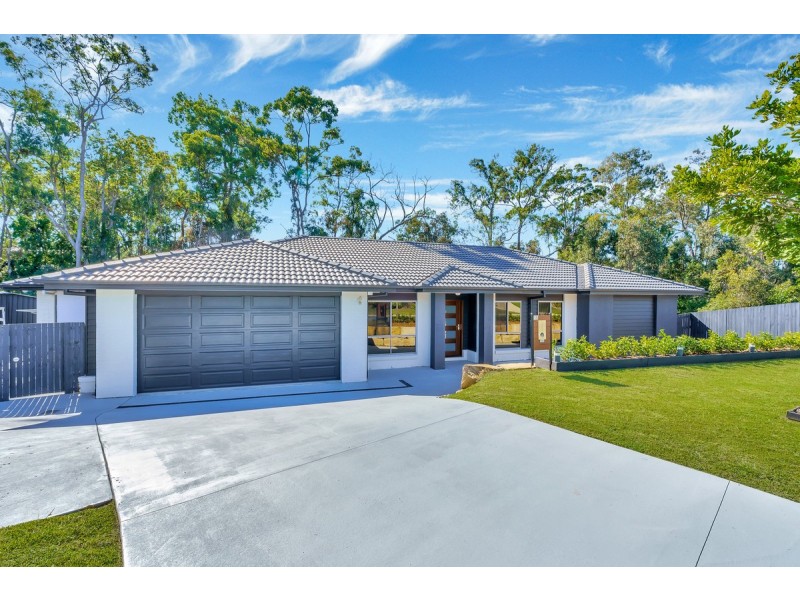 15 Joshua Place, Oxenford QLD 4210