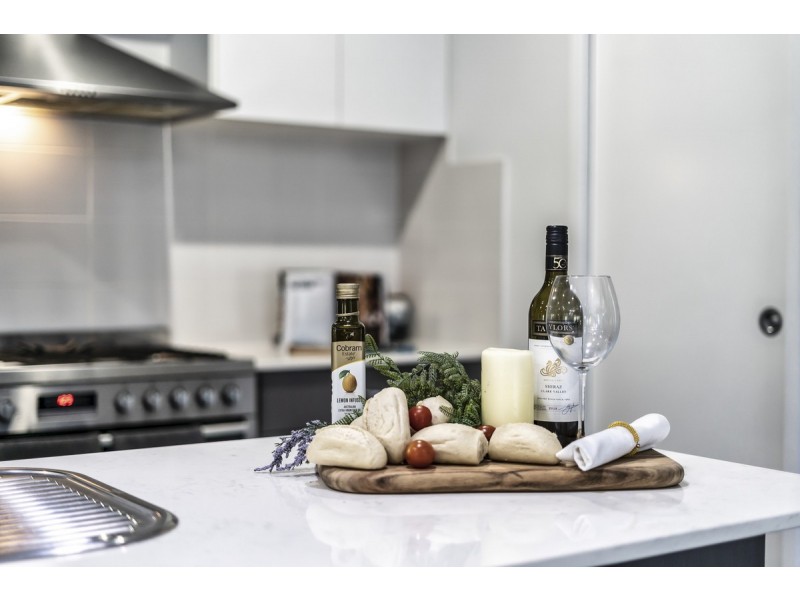 15 Joshua Place, Oxenford QLD 4210