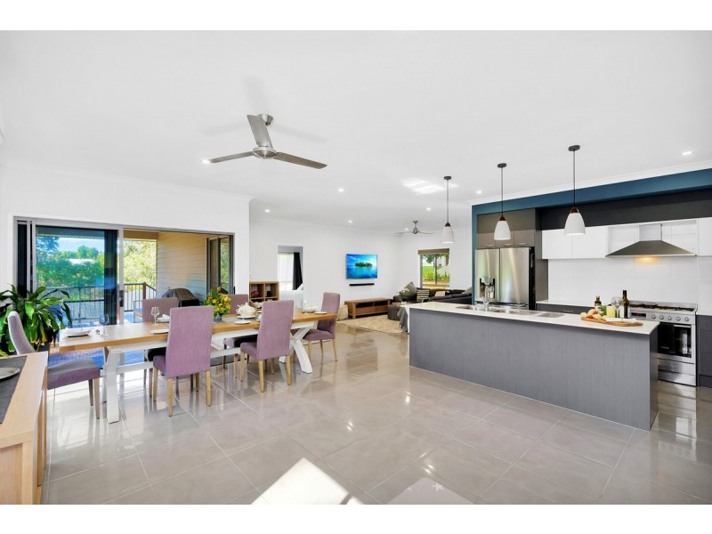 15 Joshua Place, Oxenford QLD 4210