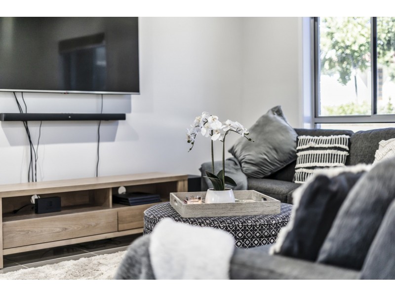 15 Joshua Place, Oxenford QLD 4210