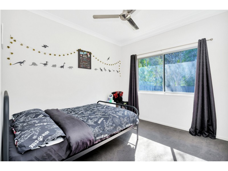 15 Joshua Place, Oxenford QLD 4210