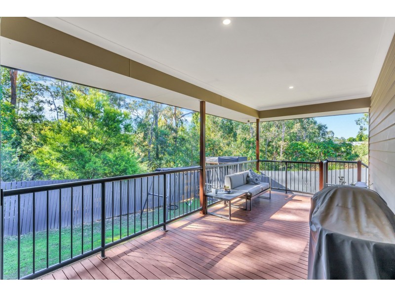 15 Joshua Place, Oxenford QLD 4210