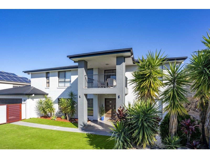 40 Salvado Drive, Pacific Pines QLD 4211