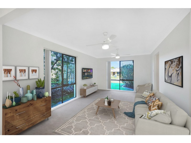 7 Beaumont Crescent, Pacific Pines QLD 4211