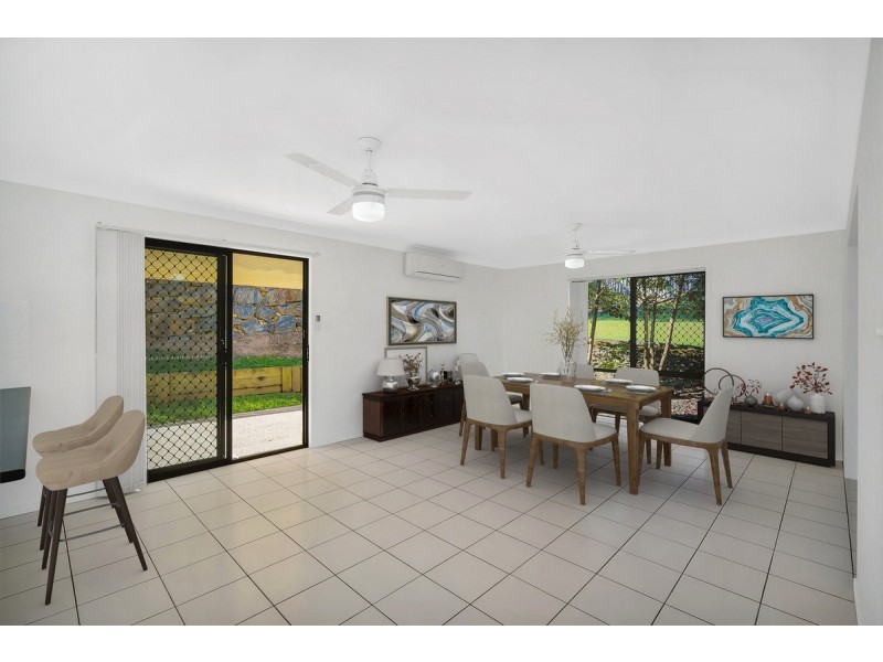 7 Beaumont Crescent, Pacific Pines QLD 4211