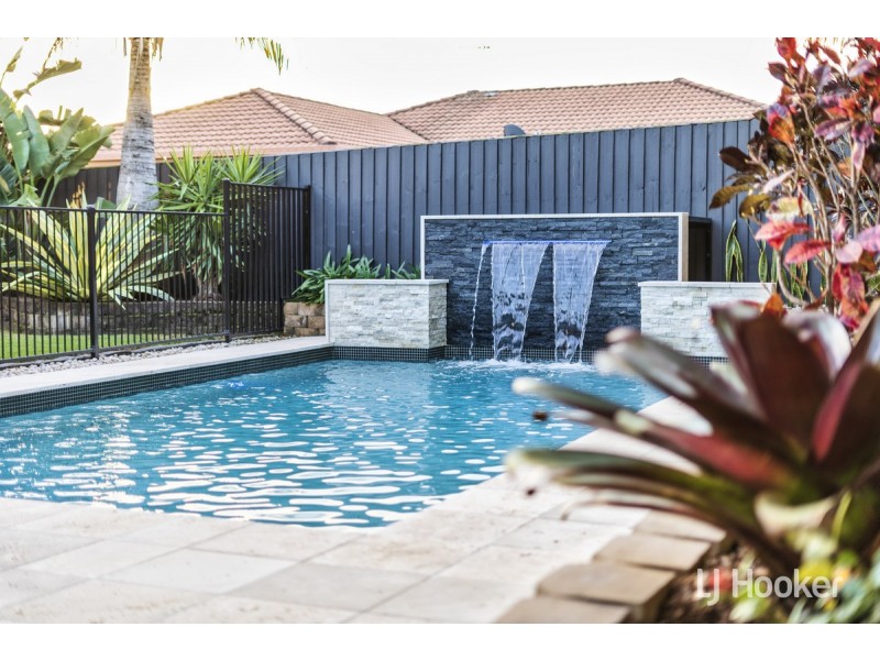 107 Salvado Drive, Pacific Pines QLD 4211
