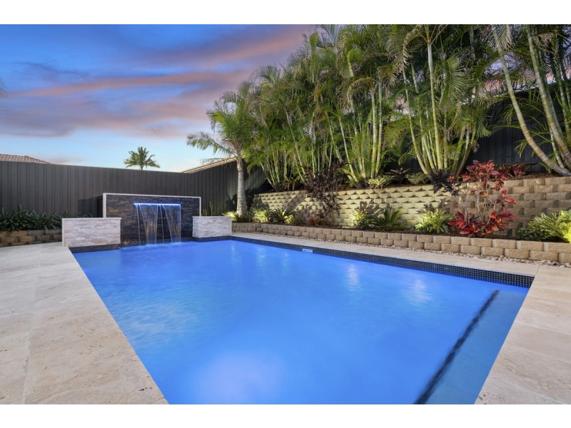 107 Salvado Drive, Pacific Pines QLD 4211