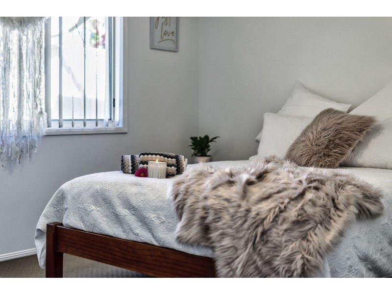 2 Molokai Crescent, Pacific Pines QLD 4211