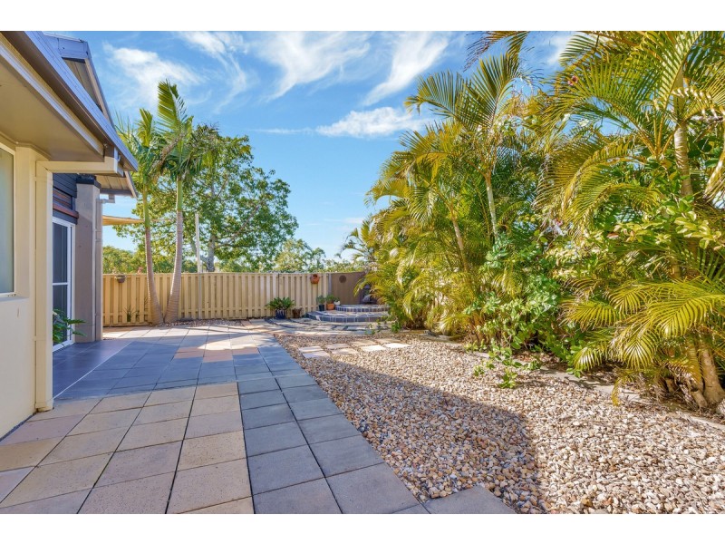 2 Molokai Crescent, Pacific Pines QLD 4211