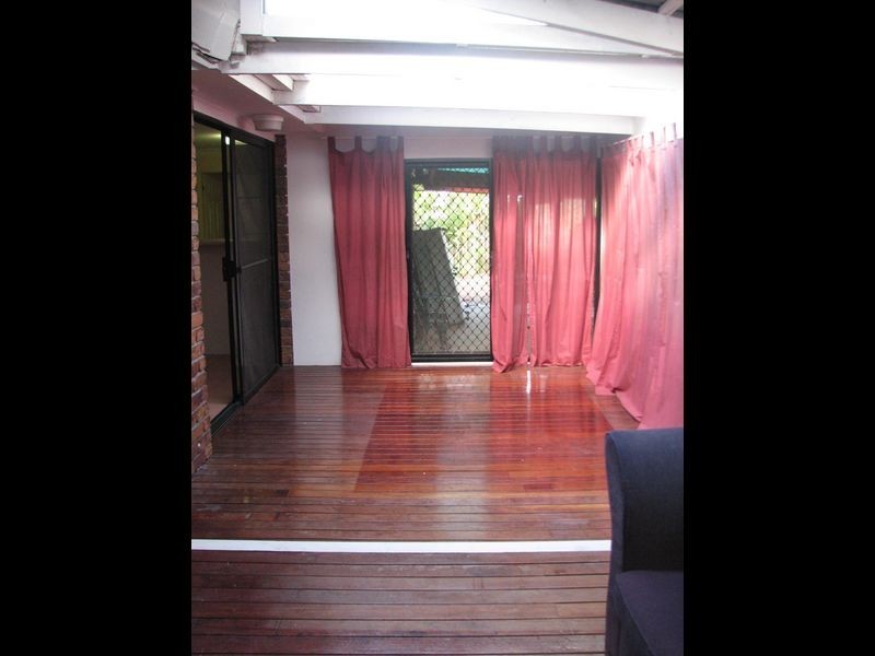 14 Avon Street, Pacific Pines QLD 4211