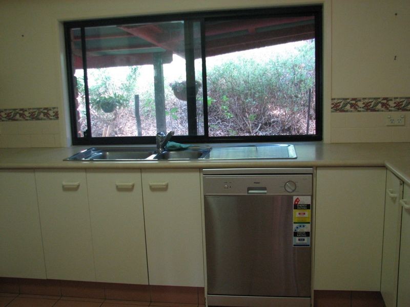 14 Avon Street, Pacific Pines QLD 4211