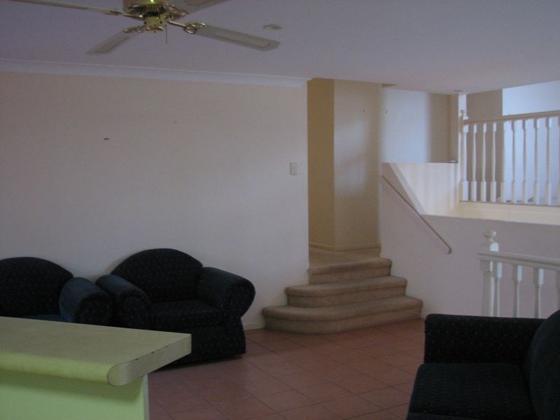 14 Avon Street, Pacific Pines QLD 4211