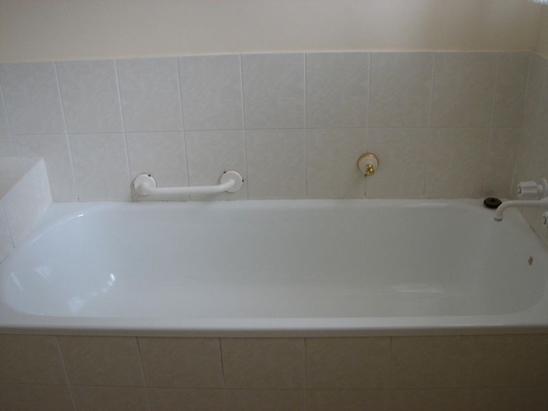 14 Avon Street, Pacific Pines QLD 4211