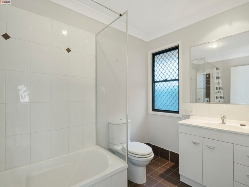 15/136 Pacific Pines Boulevard, Pacific Pines QLD 4211