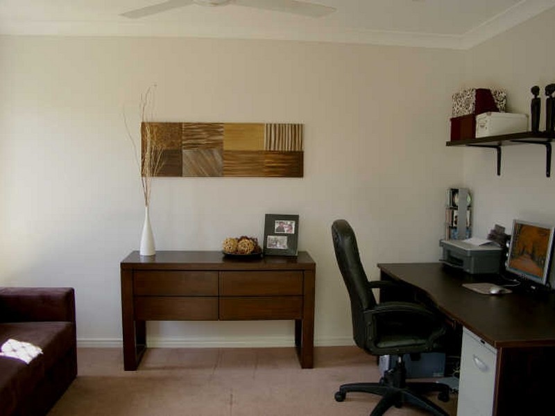 19 Tennant Street, Pacific Pines QLD 4211