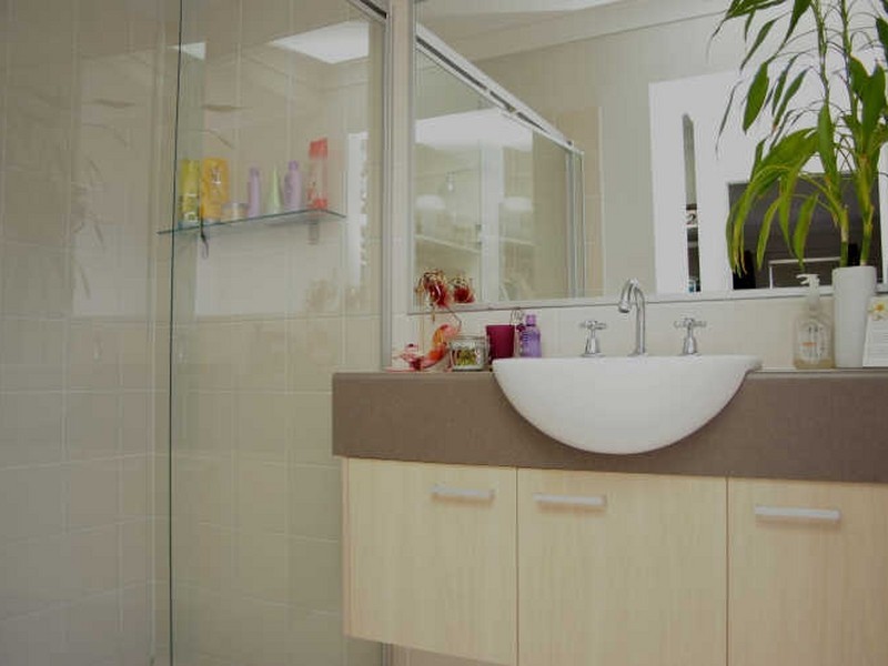 19 Tennant Street, Pacific Pines QLD 4211