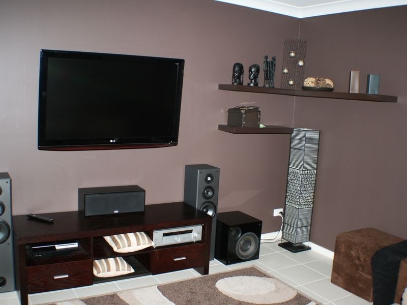 19 Tennant Street, Pacific Pines QLD 4211