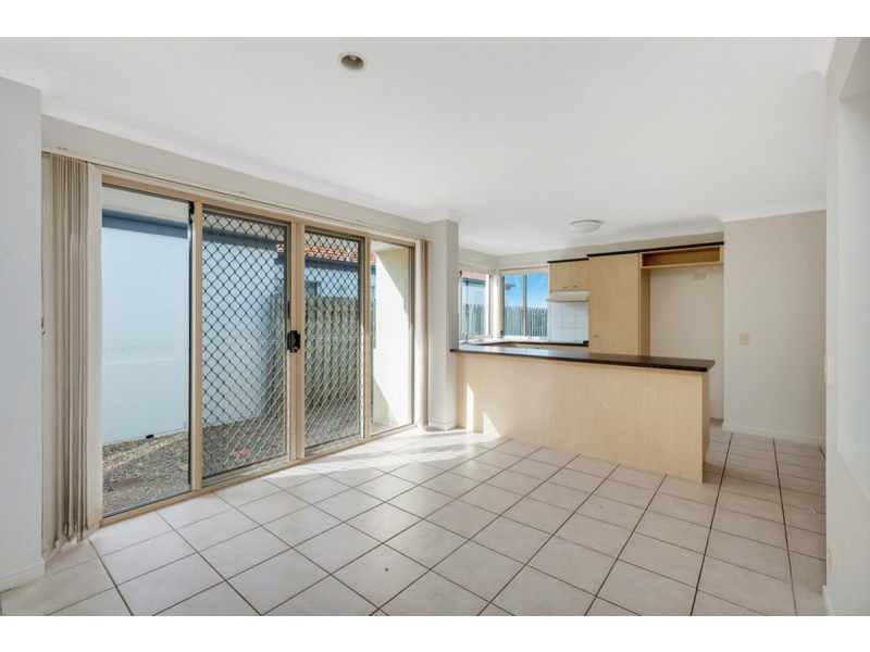 75 Marble Arch Place, Arundel QLD 4214