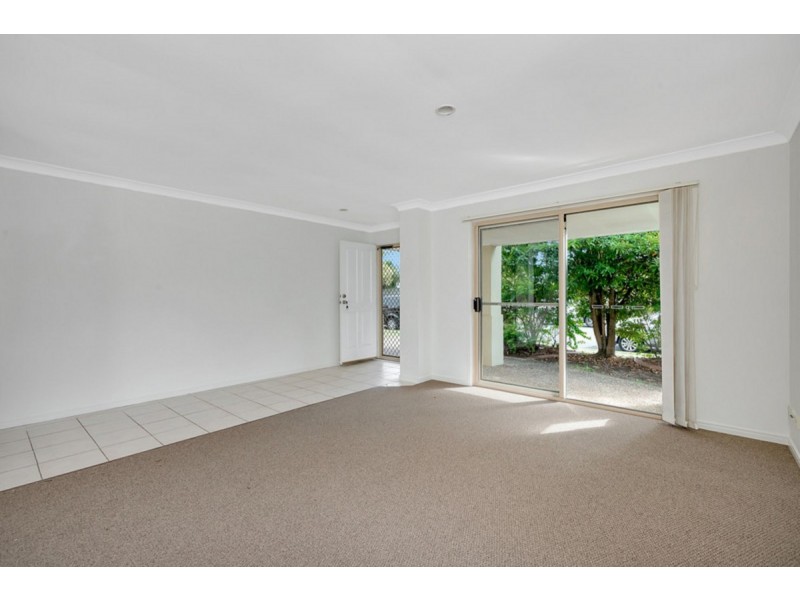 75 Marble Arch Place, Arundel QLD 4214
