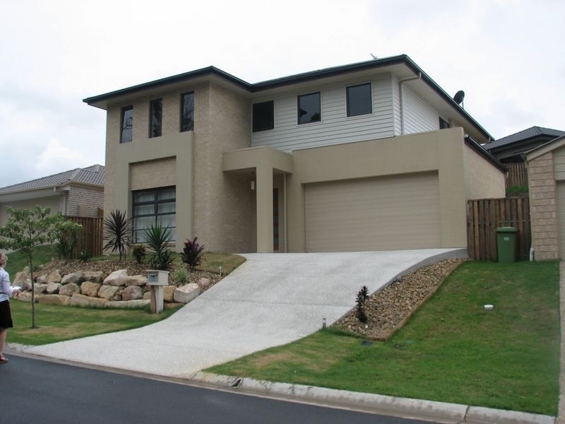 38 Diamantina Circuit, Pacific Pines QLD 4211