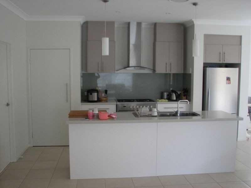 38 Diamantina Circuit, Pacific Pines QLD 4211