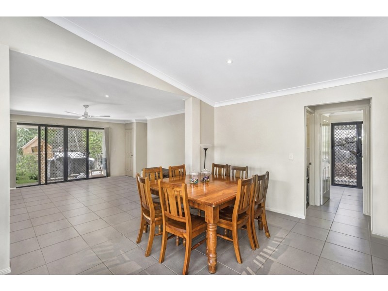 4 Tallow Street, Pacific Pines QLD 4211