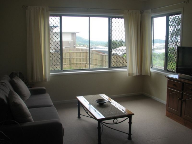 48 Fletcher Crescent, Pacific Pines QLD 4211