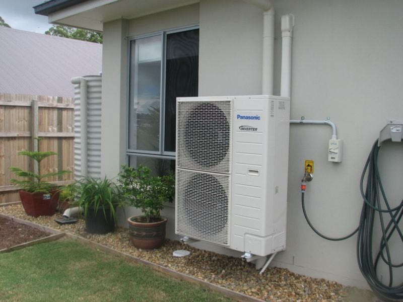 48 Fletcher Crescent, Pacific Pines QLD 4211