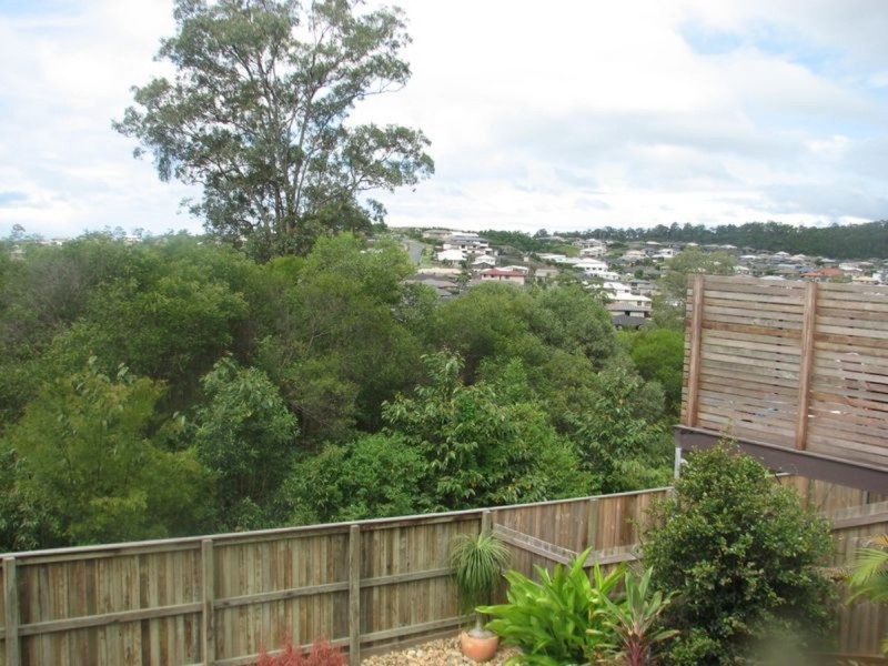 48 Fletcher Crescent, Pacific Pines QLD 4211