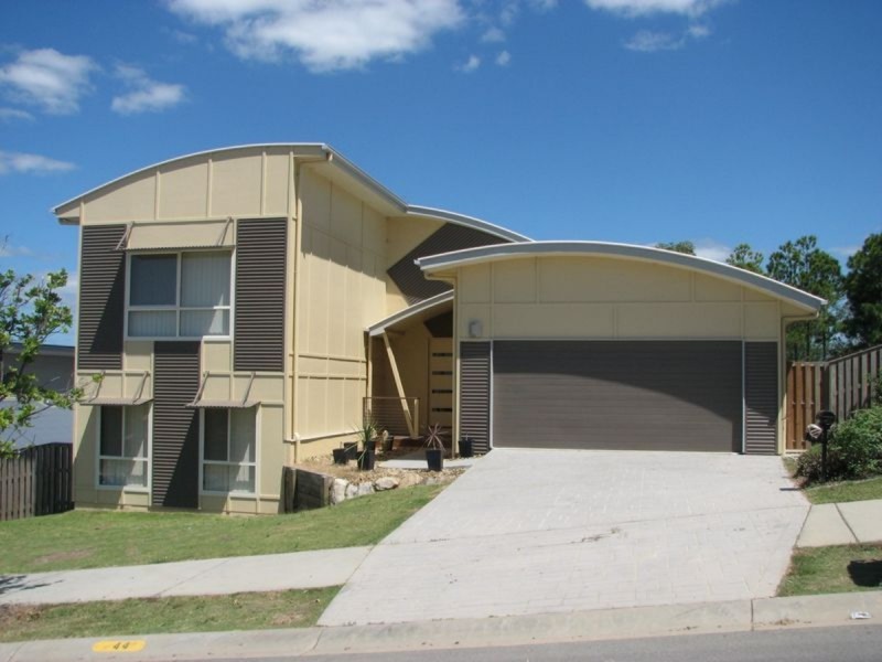 44 Midway Terrace, Pacific Pines QLD 4211