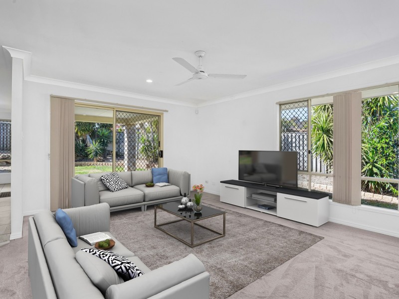 23 Barradeen Circuit, Pacific Pines QLD 4211