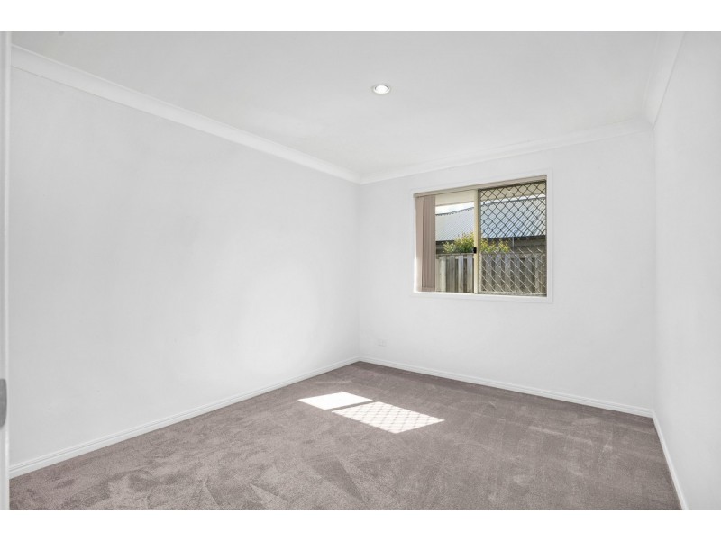 23 Barradeen Circuit, Pacific Pines QLD 4211