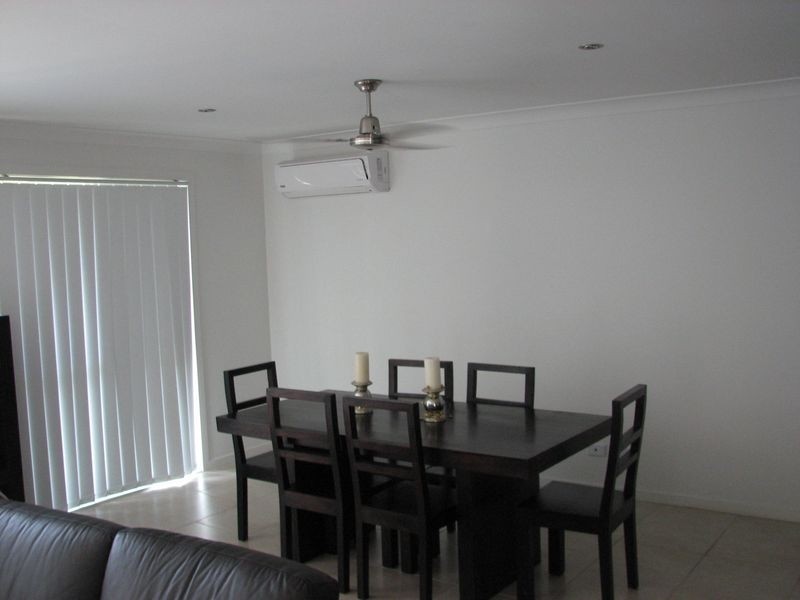 2/15 Kaplan Street, Oxenford QLD 4210