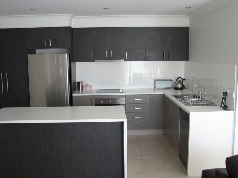 2/15 Kaplan Street, Oxenford QLD 4210