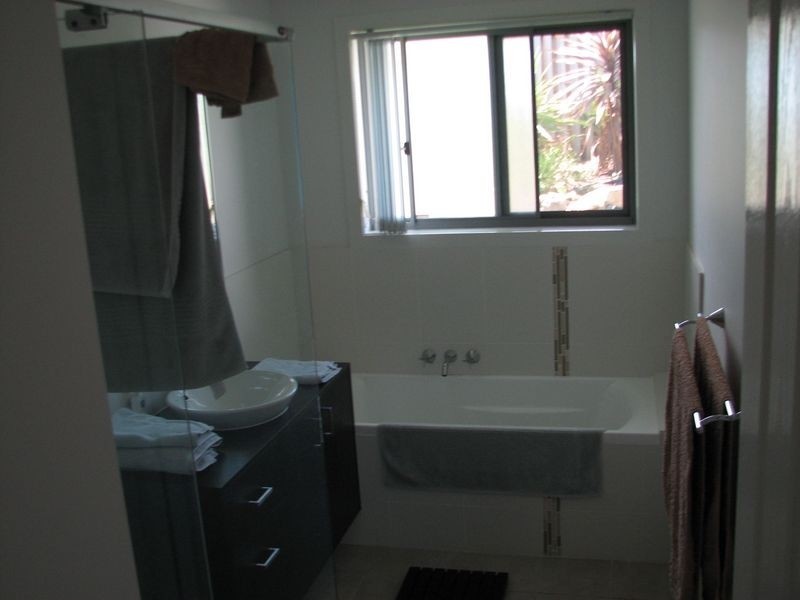 2/15 Kaplan Street, Oxenford QLD 4210