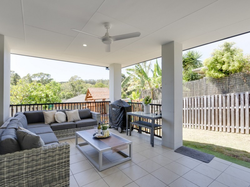 7 Stockdale Street, Pacific Pines QLD 4211