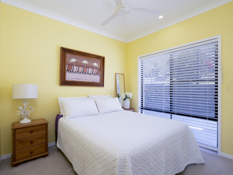 7 Stockdale Street, Pacific Pines QLD 4211