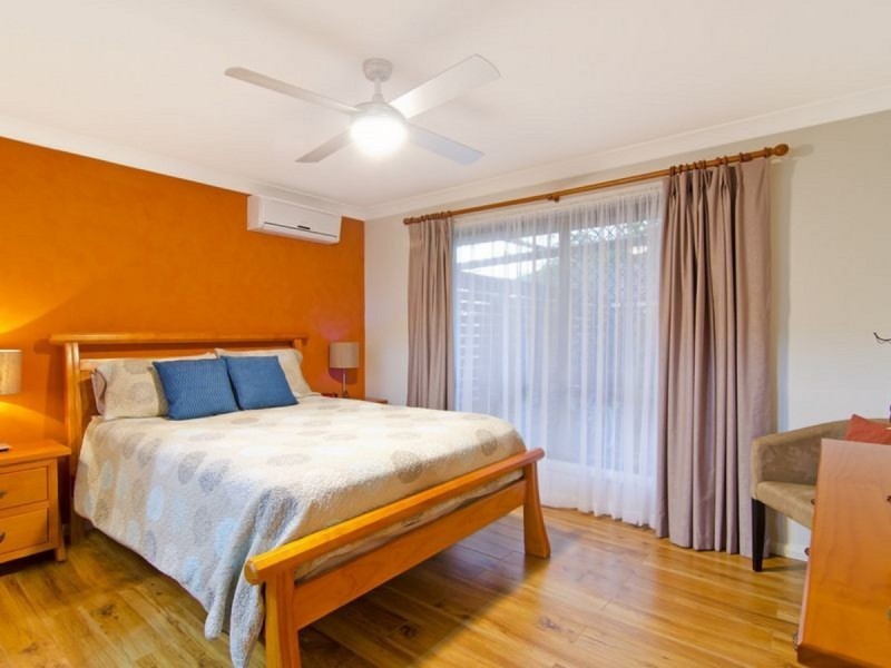 12 Ainsworth Street, Pacific Pines QLD 4211