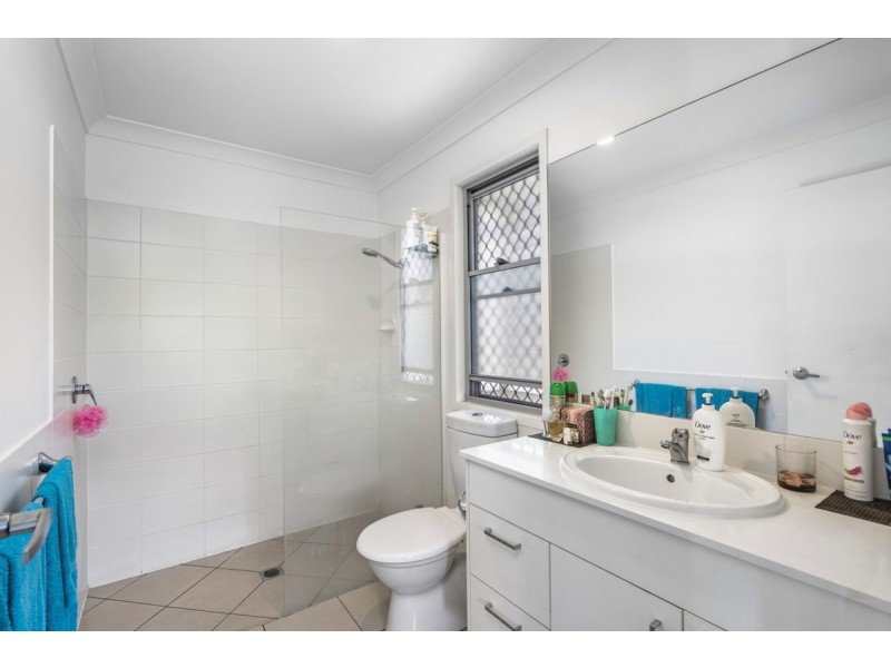 25/111 Mcauley Parade, Pacific Pines QLD 4211