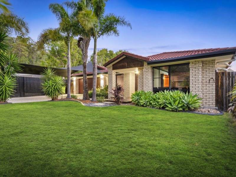 13 Inman Court, Pacific Pines QLD 4211
