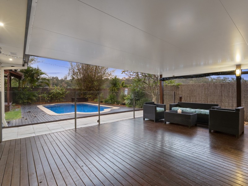 13 Inman Court, Pacific Pines QLD 4211