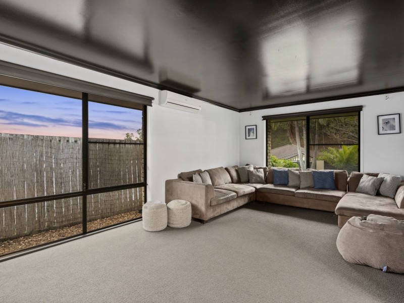 13 Inman Court, Pacific Pines QLD 4211