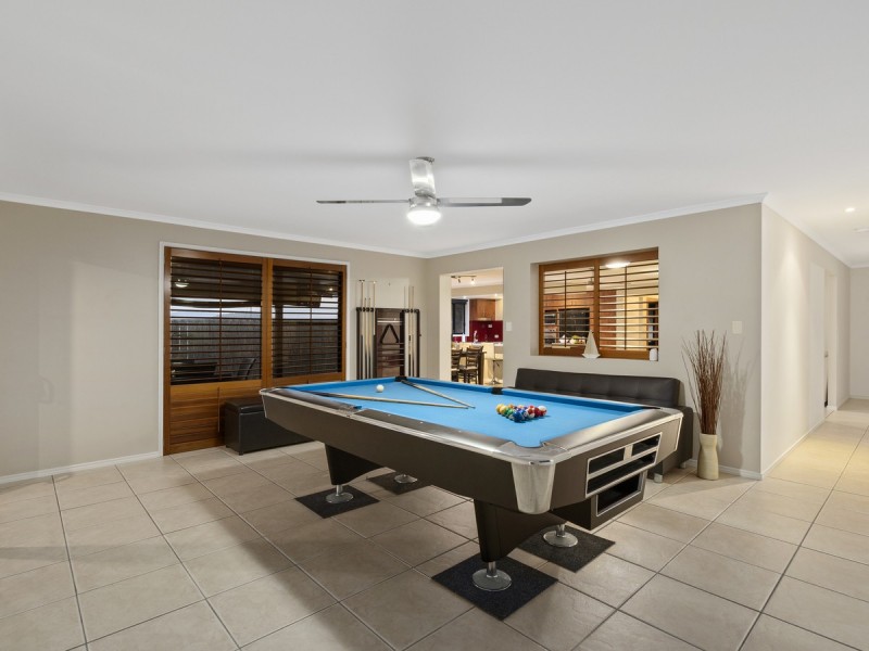 13 Inman Court, Pacific Pines QLD 4211